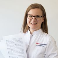 Dr. Fruzsina Mikso Dr. Fruzsina Mikso